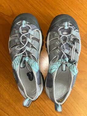 Keen Newport H2‎ Women's 8.5 Grey Blue Hiking Water Sandals